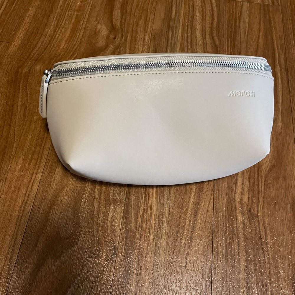 NWOT - Monos Metro Sling - Ivory Leather - no tags came with but still packaged